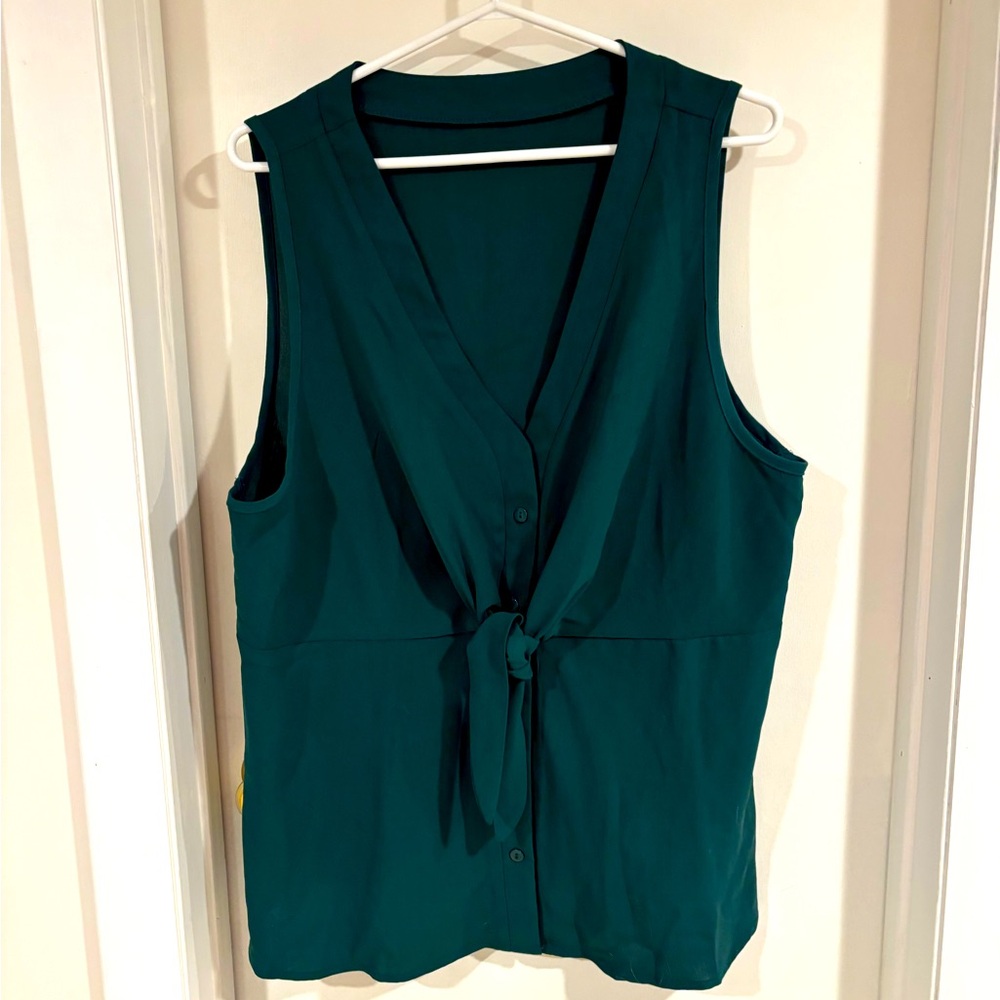 Sleeveless Emerald Green Blouse 2XL